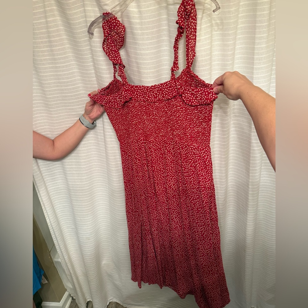 Reformation Siesta midi dress in red with flowers - Picture 3 of 8